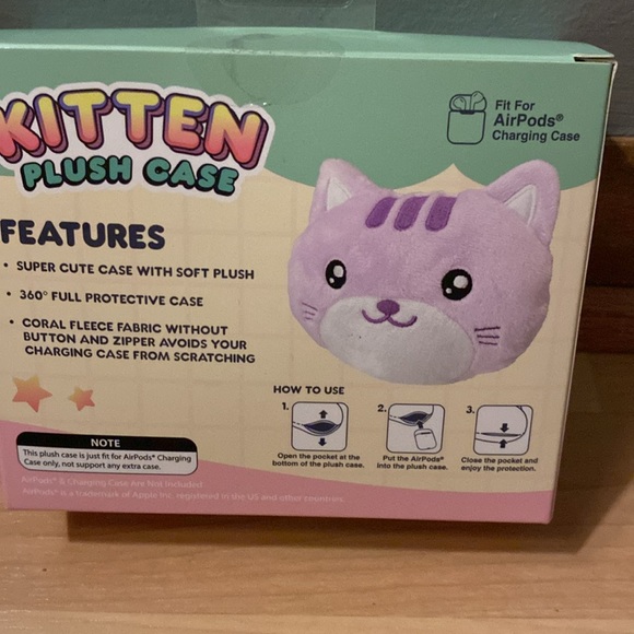 BRAND NEW KITTEN PLUSH CASE FIT FOR AIRPODS CHARGING CASE! NIB! SMOKE FREE HOME. - Picture 4 of 7